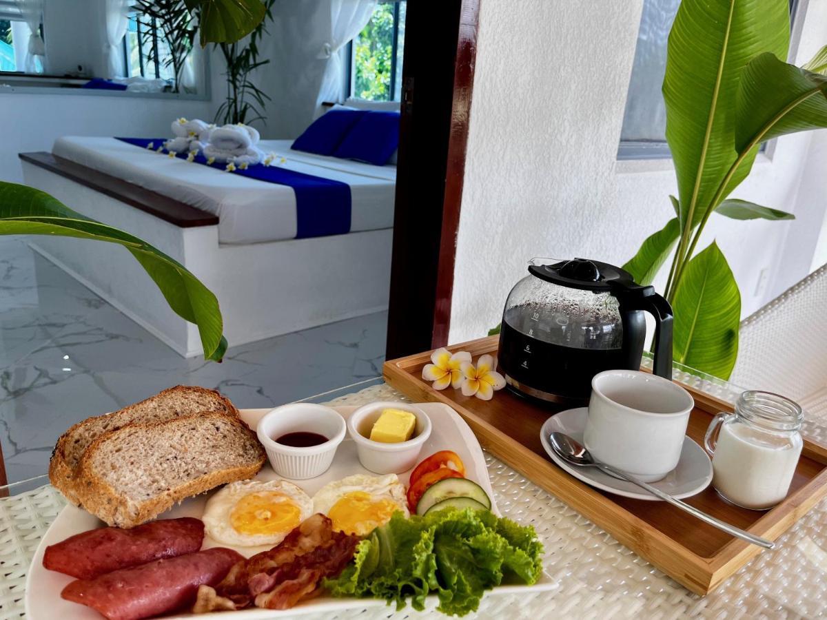 Pawikan Boutique Hotel Moalboal Buitenkant foto